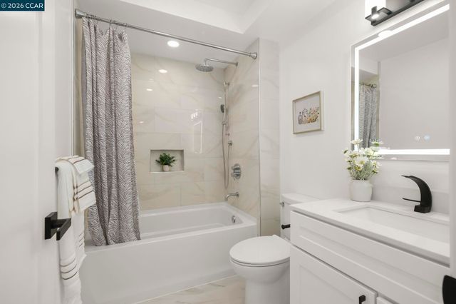 3333 Tice Creek Drive 4, Walnut Creek, CA 94595