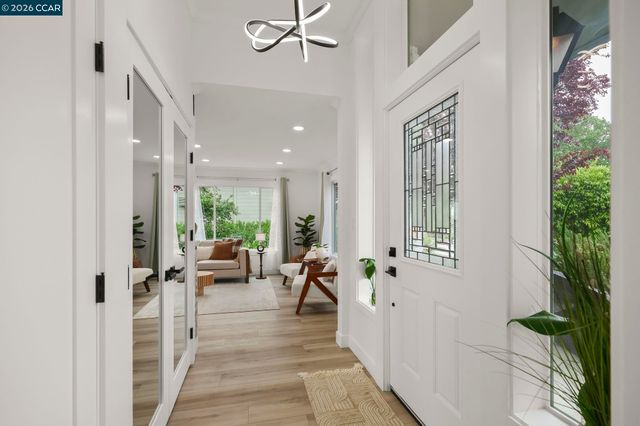 3333 Tice Creek Drive 4, Walnut Creek, CA 94595