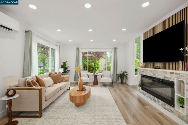 3333 Tice Creek Drive 4, Walnut Creek, CA 94595