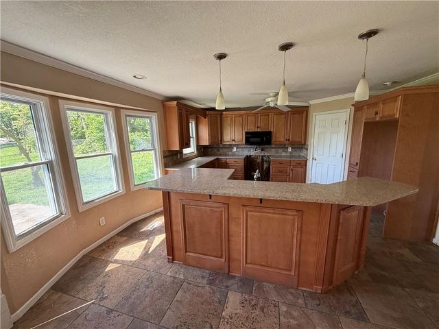 5205 W 99th Street, Overland Park, KS 66207
