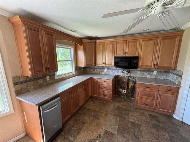5205 W 99th Street, Overland Park, KS 66207