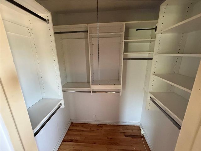 5205 W 99th Street, Overland Park, KS 66207