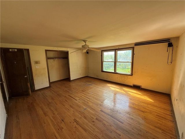 5205 W 99th Street, Overland Park, KS 66207