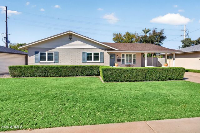 2734 E HIGHLAND Avenue, Phoenix, AZ 85016