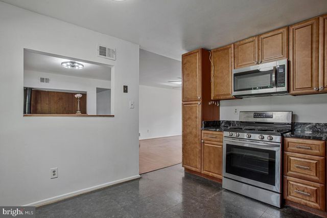 3905 BREWSTER CT, Waldorf, MD 20601