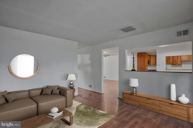 3905 BREWSTER CT, Waldorf, MD 20601