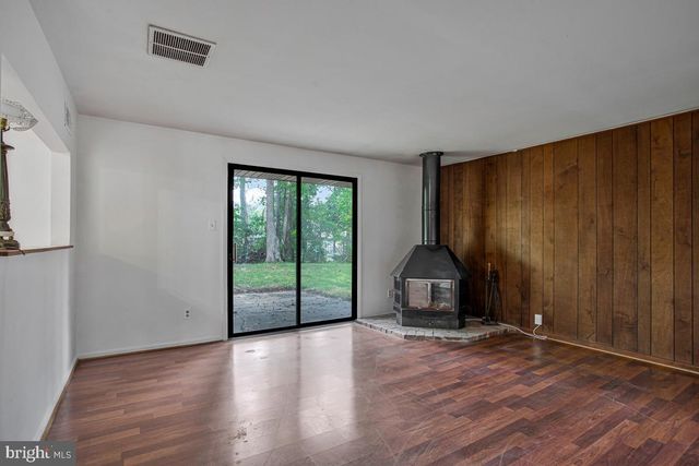 3905 BREWSTER CT, Waldorf, MD 20601