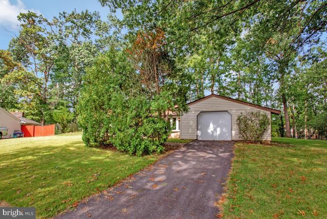 3905 BREWSTER CT, Waldorf, MD 20601