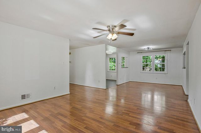 3905 BREWSTER CT, Waldorf, MD 20601