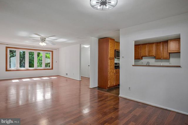 3905 BREWSTER CT, Waldorf, MD 20601