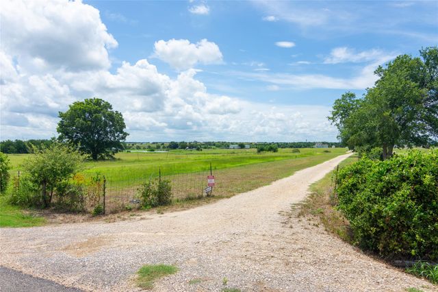 1662 County Road 465, Coupland, TX 78615