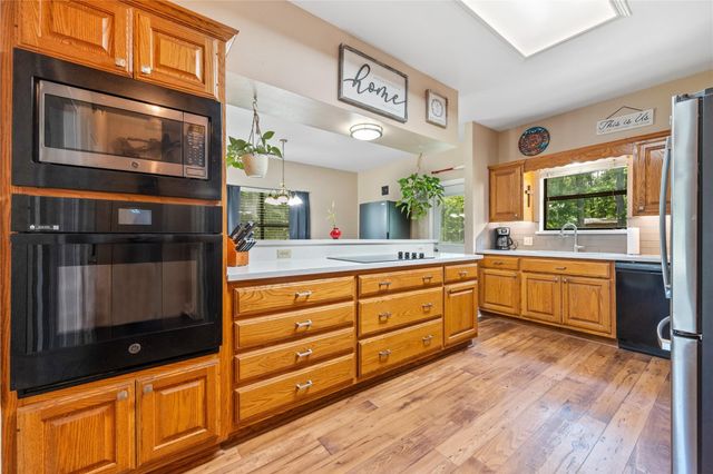 67 County Road 2190, Cleveland, TX 77327