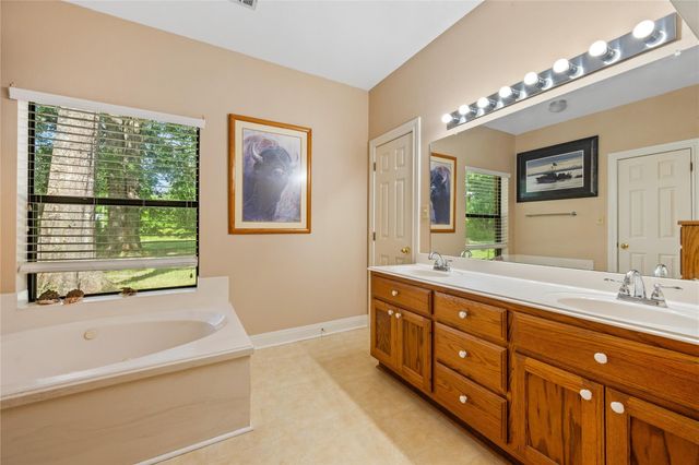 67 County Road 2190, Cleveland, TX 77327