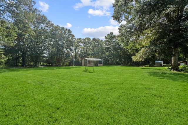 67 County Road 2190, Cleveland, TX 77327