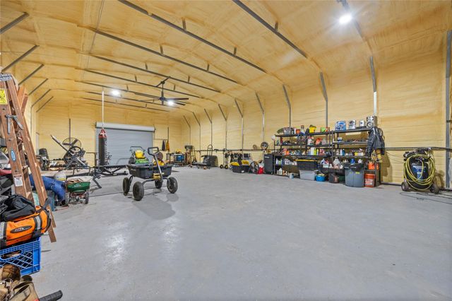 67 County Road 2190, Cleveland, TX 77327