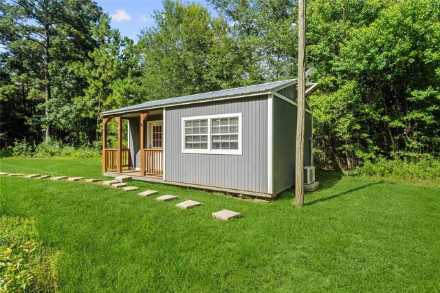 67 County Road 2190, Cleveland, TX 77327
