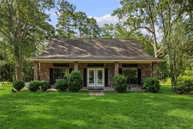 67 County Road 2190, Cleveland, TX 77327