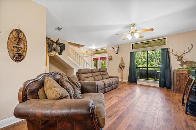 67 County Road 2190, Cleveland, TX 77327