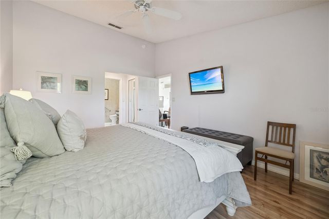 4730 SAWGRASS LAKE CIRCLE, Leesburg, FL 34748