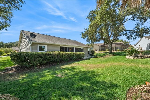 4730 SAWGRASS LAKE CIRCLE, Leesburg, FL 34748