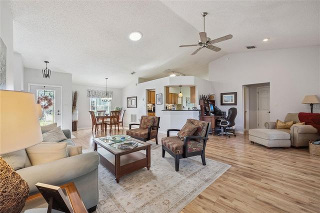 4730 SAWGRASS LAKE CIRCLE, Leesburg, FL 34748