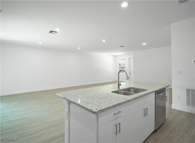 3059 Harvard CIR, Labelle, FL 33935