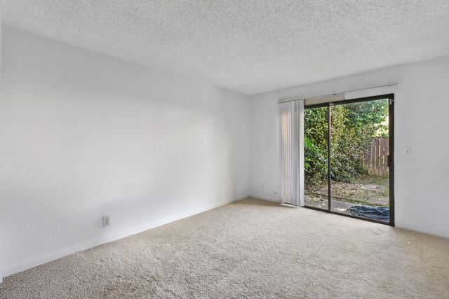 105 Ishi Cir, Sacramento, CA 95833