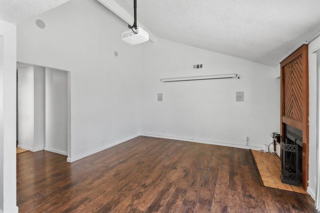 105 Ishi Cir, Sacramento, CA 95833