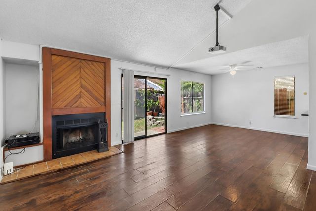 105 Ishi Cir, Sacramento, CA 95833