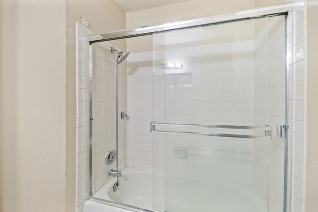 105 Ishi Cir, Sacramento, CA 95833