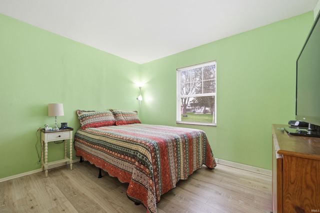 2101 E Grace Court, Muncie, IN 47302