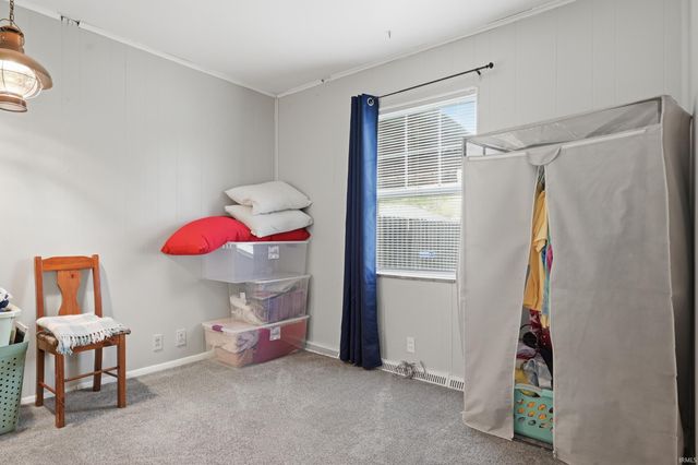 2101 E Grace Court, Muncie, IN 47302