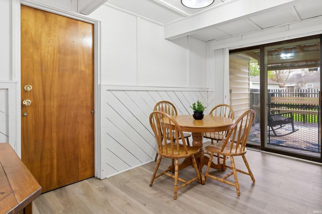 2101 E Grace Court, Muncie, IN 47302