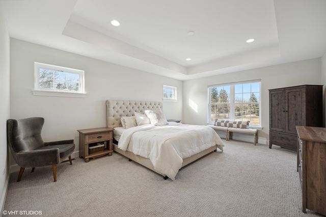 4142 Hampton Court, Glenview, IL 60026