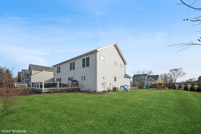 4142 Hampton Court, Glenview, IL 60026