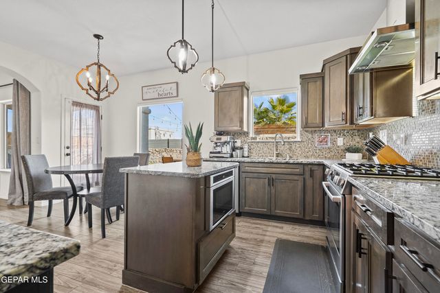 736 Croxdale Street, El Paso, TX 79928