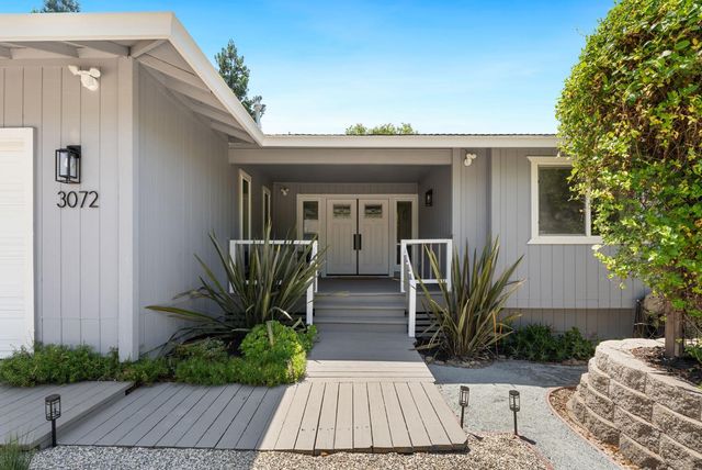 3072 Latham Ln, El Dorado Hills, CA 95762