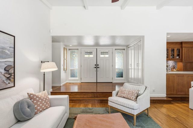 3072 Latham Ln, El Dorado Hills, CA 95762