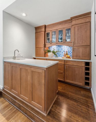 3072 Latham Ln, El Dorado Hills, CA 95762