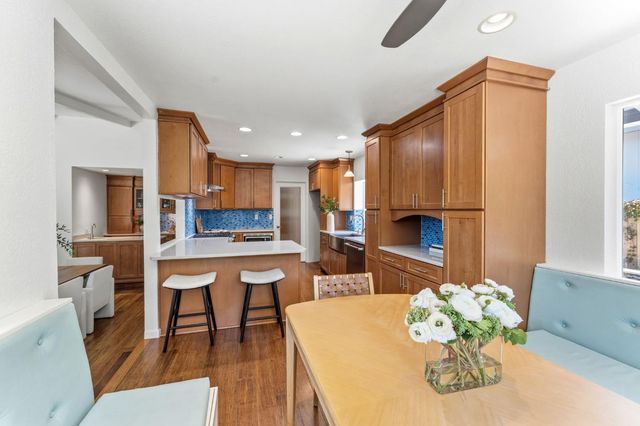 3072 Latham Ln, El Dorado Hills, CA 95762