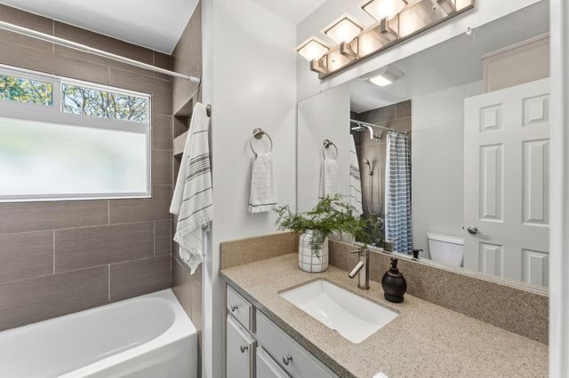 3072 Latham Ln, El Dorado Hills, CA 95762