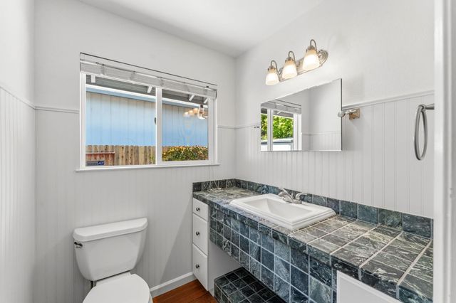 3072 Latham Ln, El Dorado Hills, CA 95762