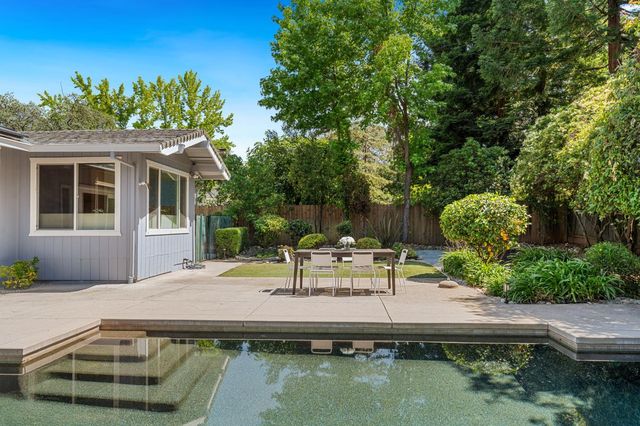 3072 Latham Ln, El Dorado Hills, CA 95762