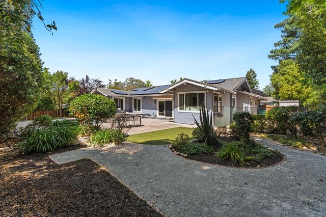 3072 Latham Ln, El Dorado Hills, CA 95762