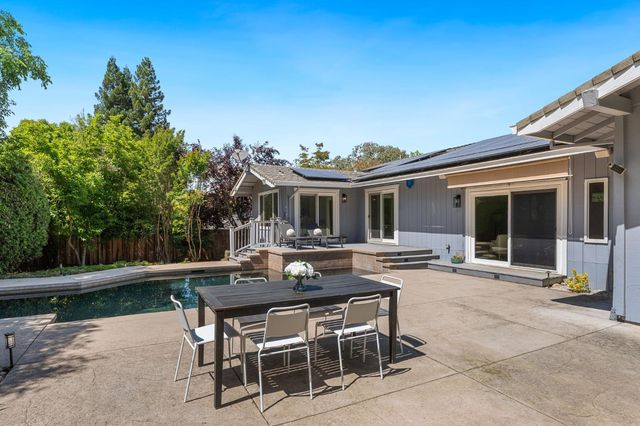 3072 Latham Ln, El Dorado Hills, CA 95762