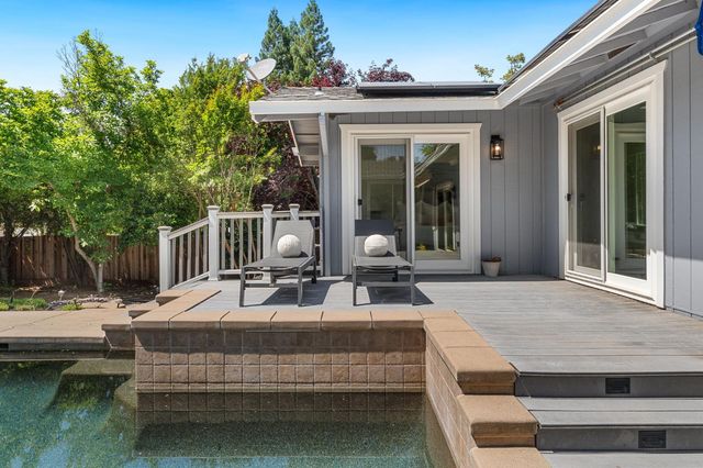 3072 Latham Ln, El Dorado Hills, CA 95762