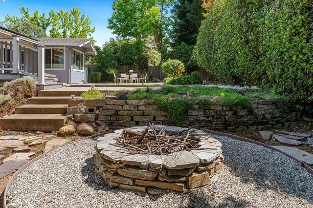 3072 Latham Ln, El Dorado Hills, CA 95762