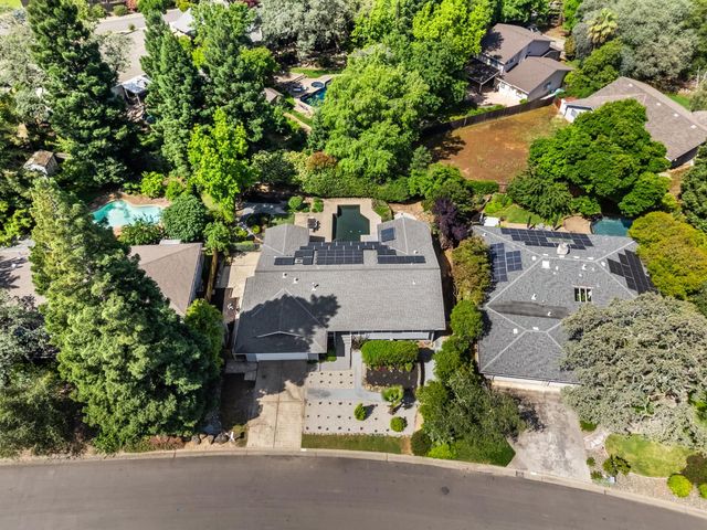 3072 Latham Ln, El Dorado Hills, CA 95762