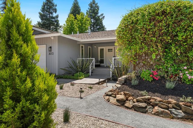 3072 Latham Ln, El Dorado Hills, CA 95762