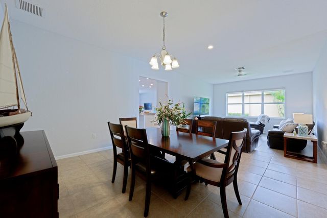 9362 Isles Cay Drive, Delray Beach, FL 33446